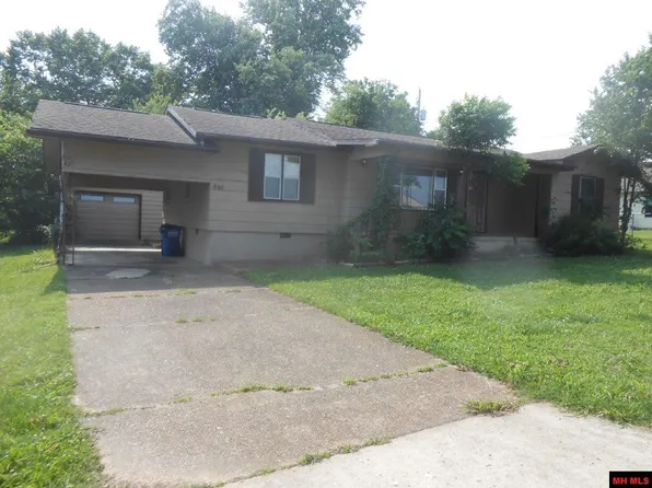 932 S Bryant St, Mountain Home, AR 72653