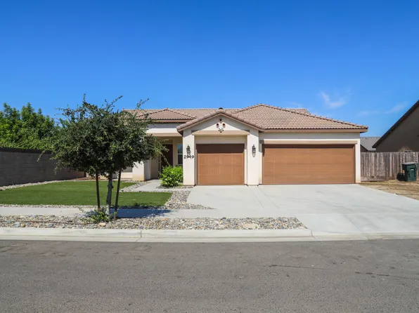 2949 S Michael Street, Visalia, CA 93292
