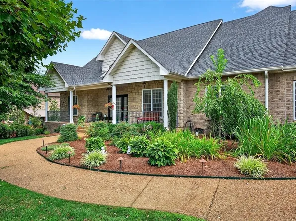 1003 Thistle Ct, Hendersonville, TN 37075