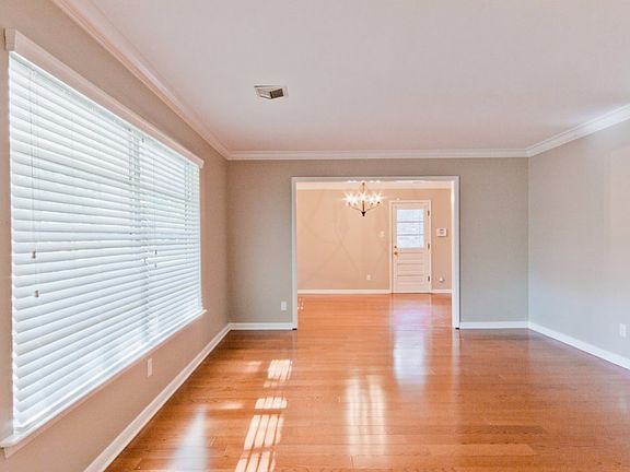 5th image of 4158 Holly Springs Dr