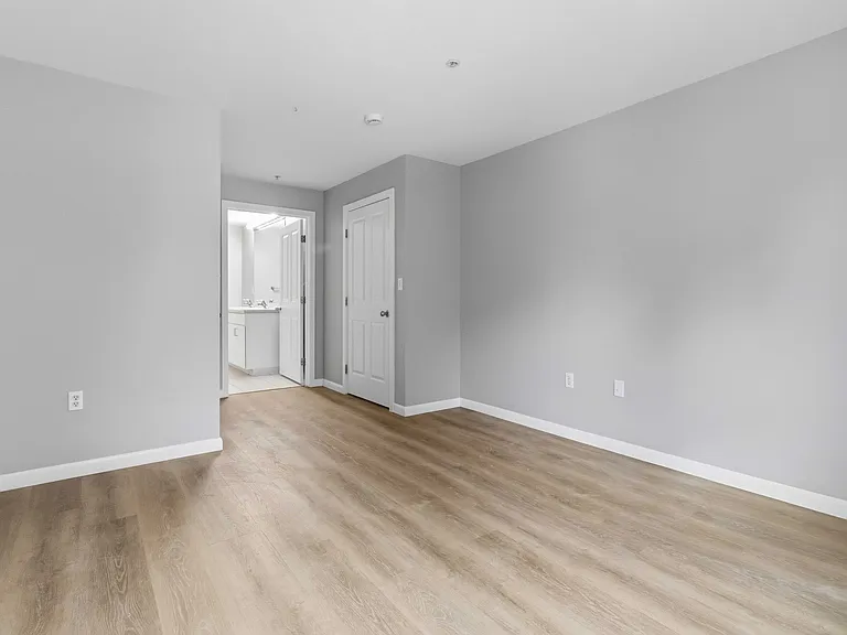 30 Franklin St #116 — Photo 19