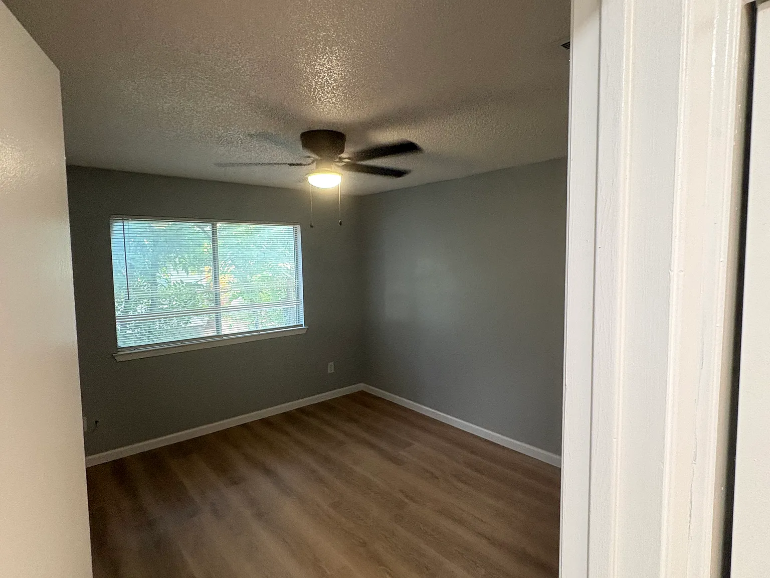 2 bed, 1000 sqft, $1,450 — Photo 4
