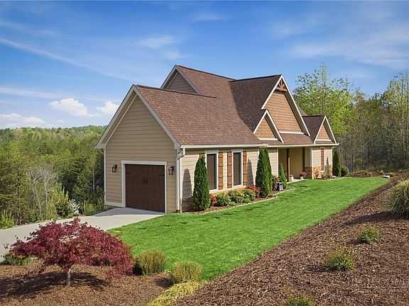 2nd image of 1510 High Valley Way