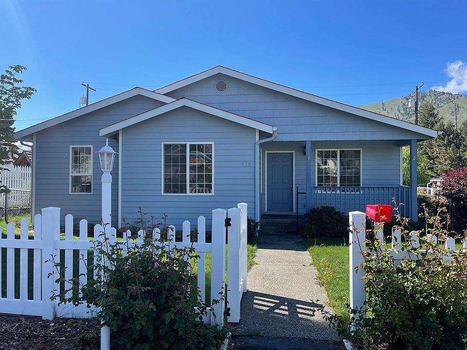 1st image of 526 E Wapato Ave