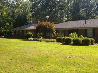 587 Valley View Dr, Hamilton, AL 35570