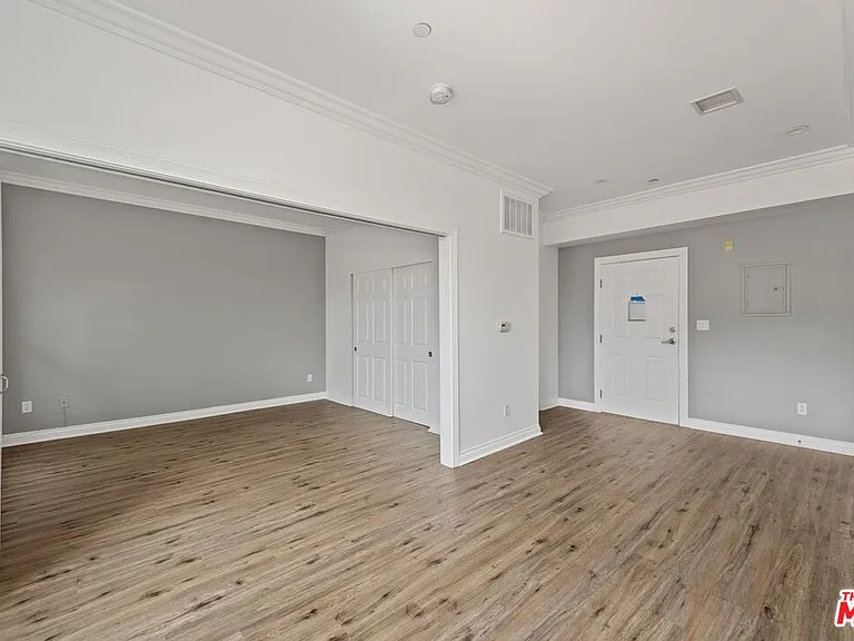 1236 N Flores St #207 — Photo 9