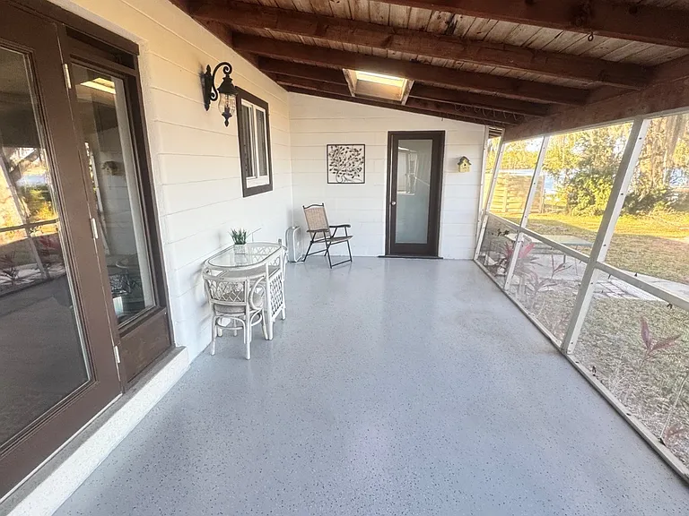 734 Memorial Dr — Photo 43