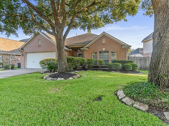 3rd image of 23719 Allingham Ln
