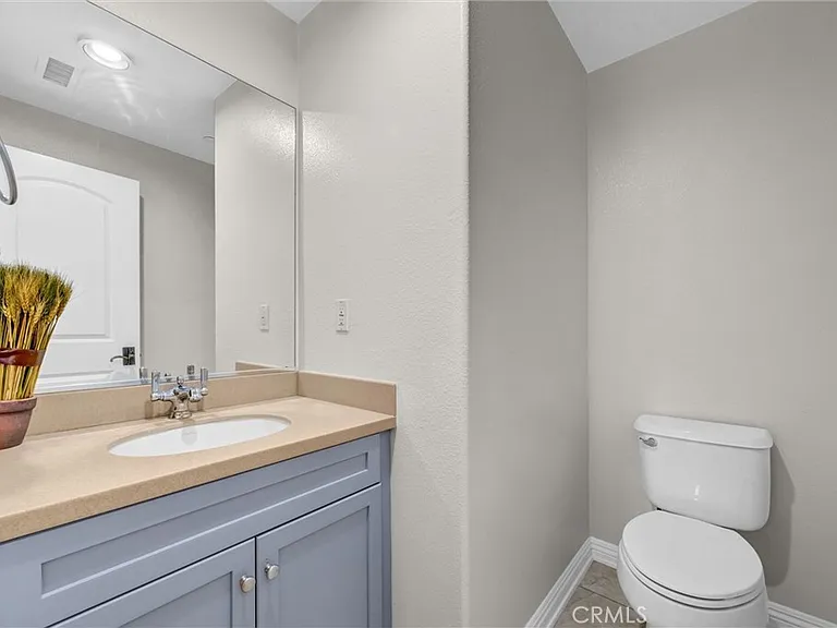 755 S Melrose St — Photo 18