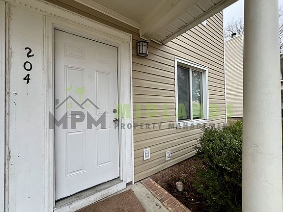2nd image of 204 S Cromwell St APT C