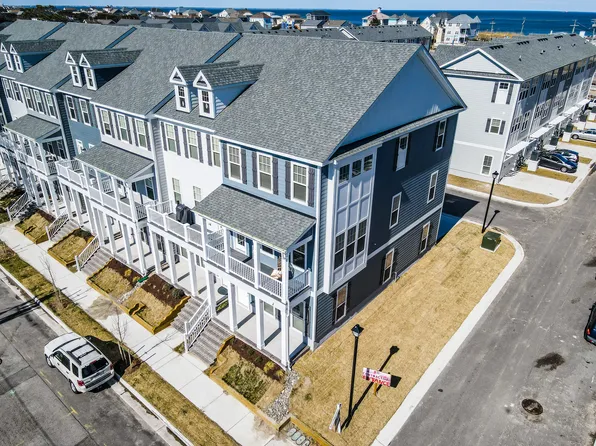 9574 21st Bay St, Norfolk, VA 23518