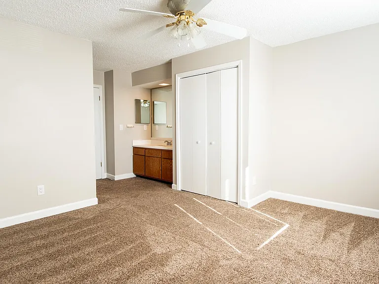 290 Appleby Dr #252 — Photo 29