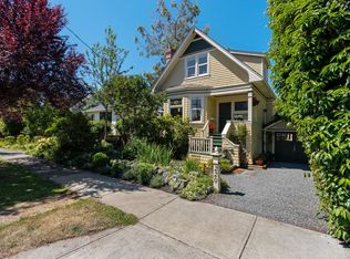 220 Beechwood Ave, Victoria, BC