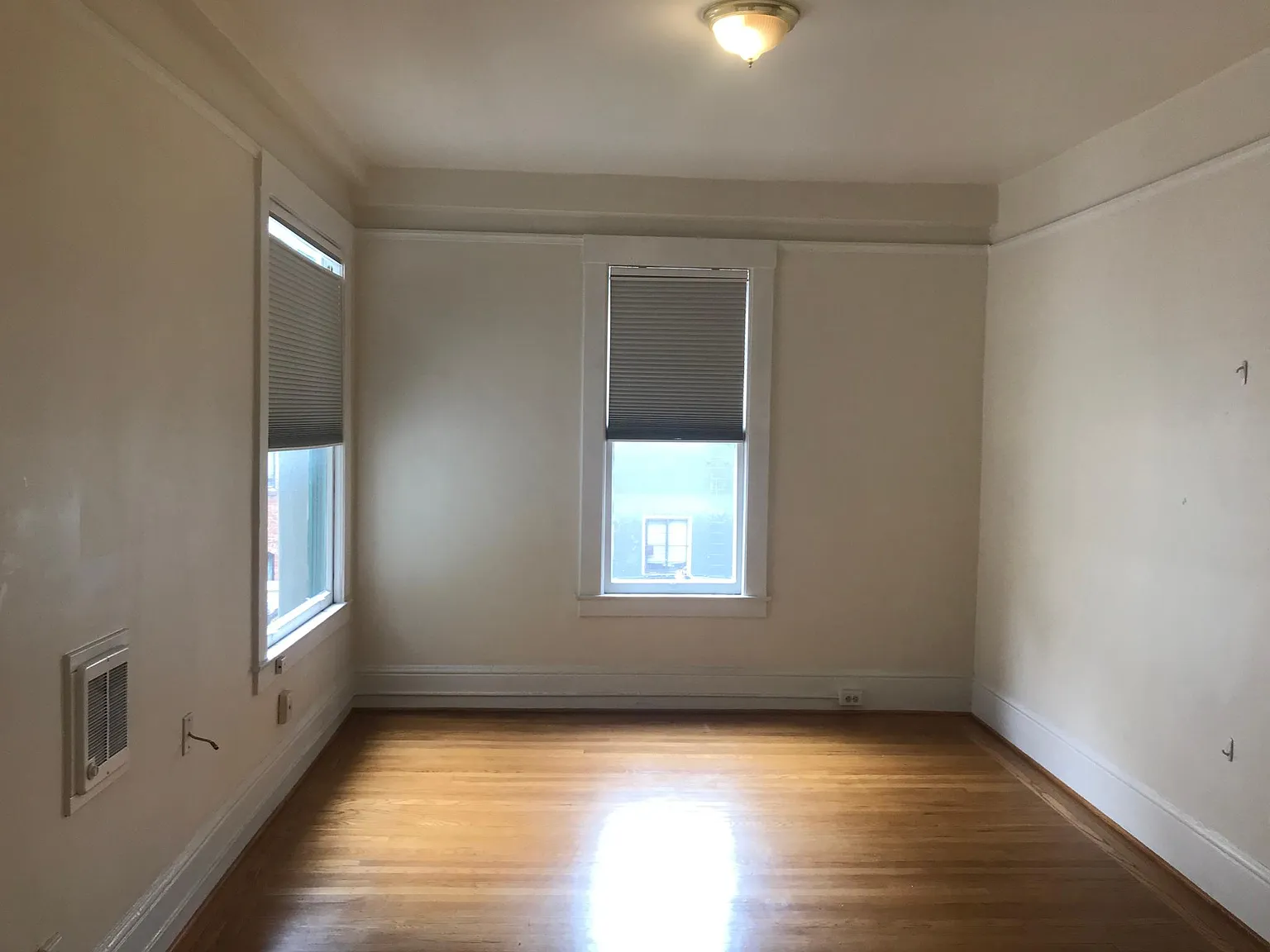 Studio, 350 sqft, $1,795 — Photo 2