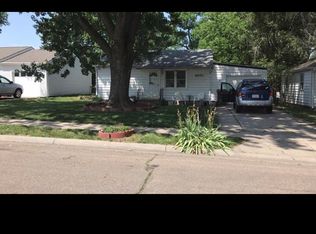4001 Lewis Ave, Lincoln, NE 68521