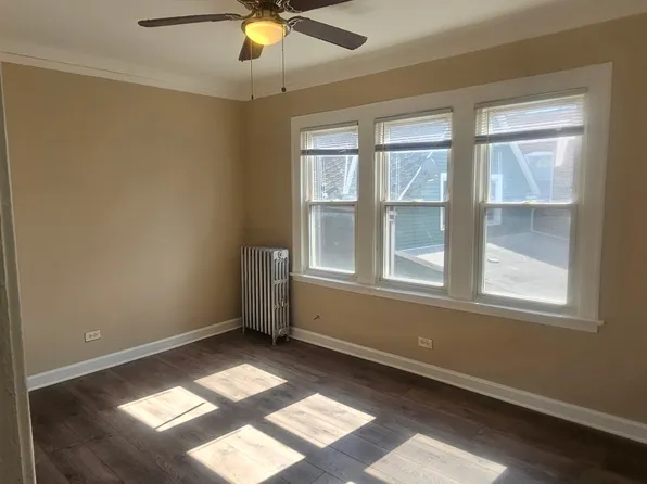 845 E 90th St #2, Chicago, IL 60619