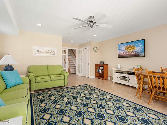 4th image of 117 66th St #East