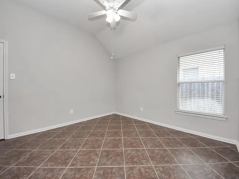 18403 Sierra Falls Ct — Photo 39