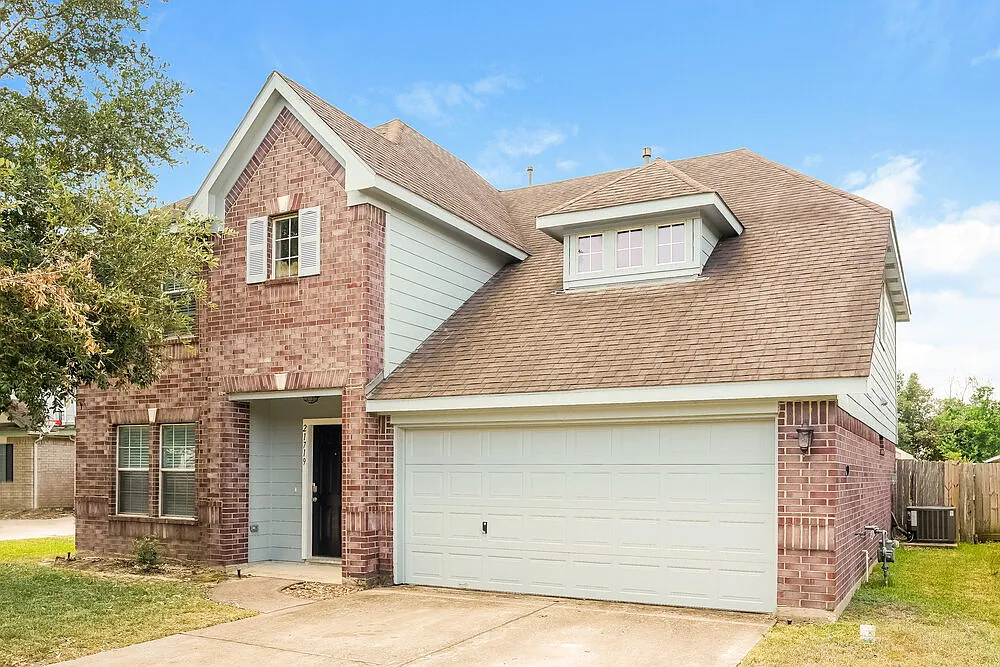 5 bed, 3.0 bath, 2668 sqft, $2,405 — Photo 4