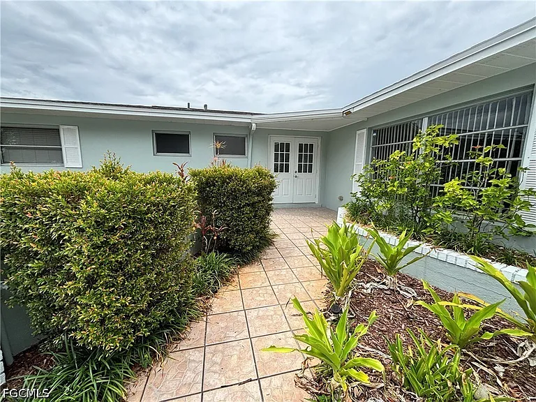 209 Punta Alta Ct — Photo 4