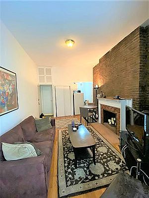4th image of 165 W 76th St #2-F