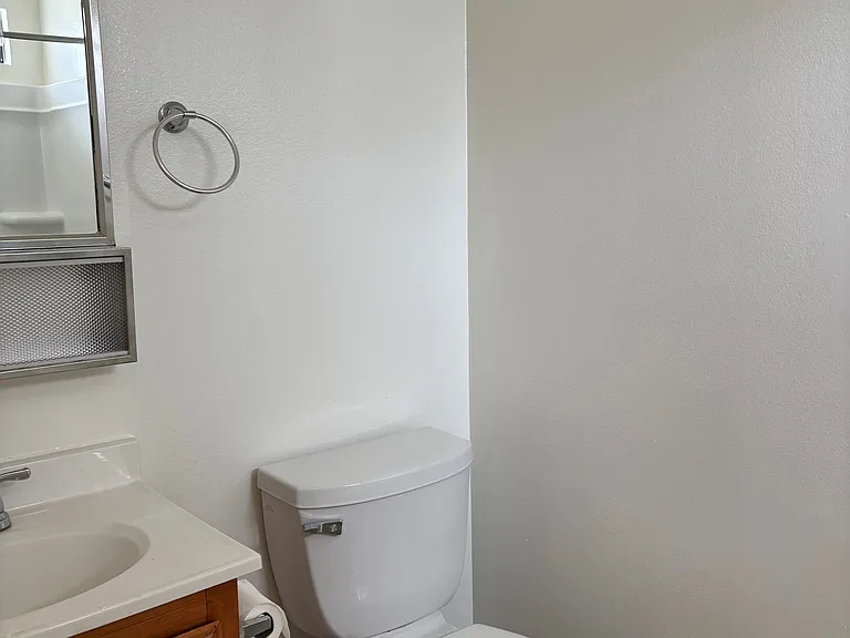 4354 W 116th St #10 — Photo 2