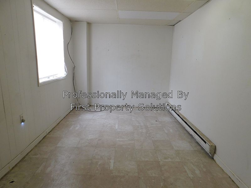 1st image of 115 1/2 Mason St #1