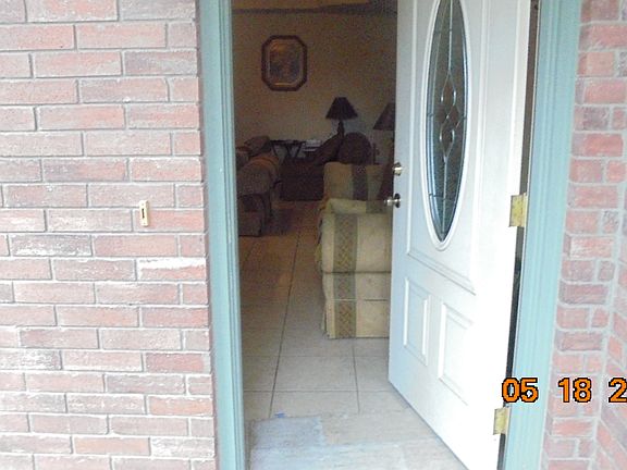 4th image of 6892 Venice St