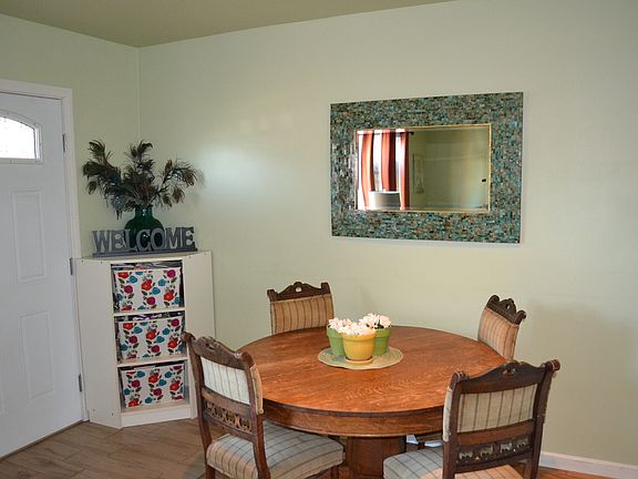 4th image of 17752 Linda Ln