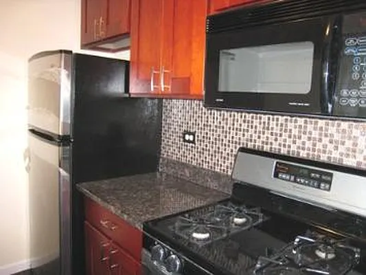 Rented by Corcoran | media 9