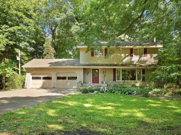 960 Willow Dr N, Long Lake, MN 55356
