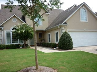 1522 Thornebrooke Cir, Dalton, GA 30720