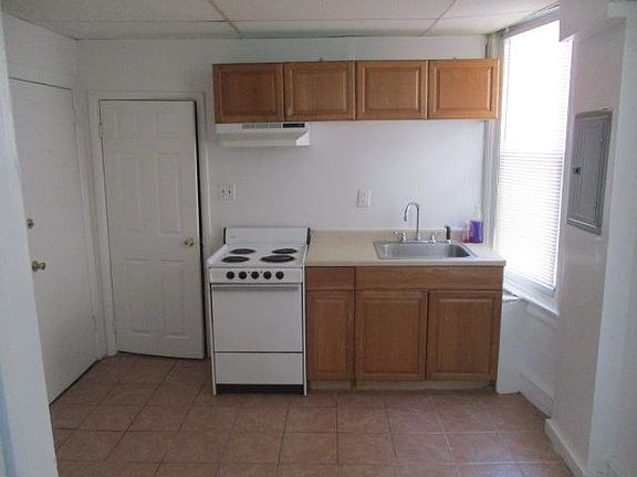 2nd image of 224 S 51st St APT 2