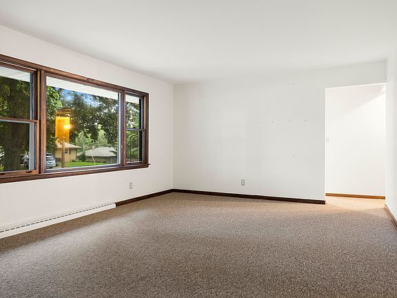 3rd image of 2191 Bellwort Dr