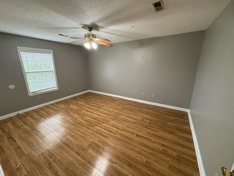 185 Millard Tilley Rd #B — Photo 2