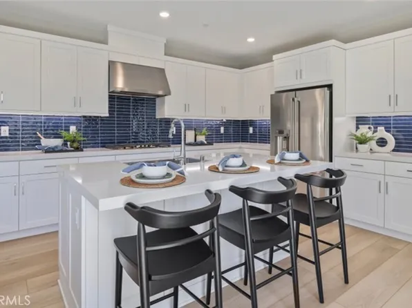 725 Guy Turner Dr, Camarillo, CA 93010
