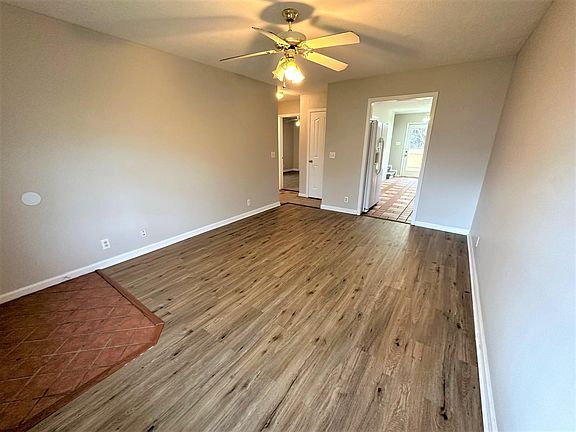 4th image of 278 Indian Park Dr