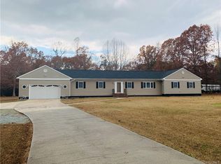502 Hickman Rd #B, Tappahannock, VA 22560