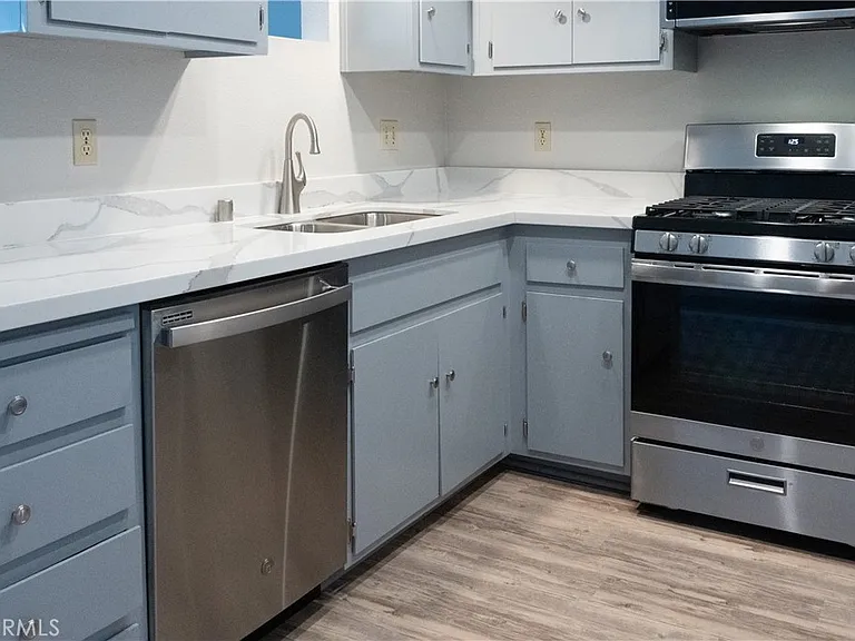 1239 E Foothill Blvd #207 — Photo 30