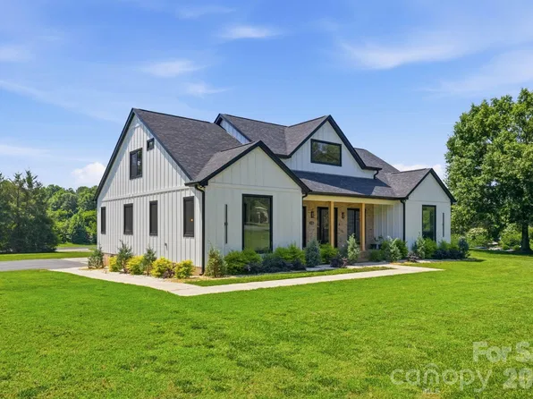 1120 Baron Rd, Waxhaw, NC 28173