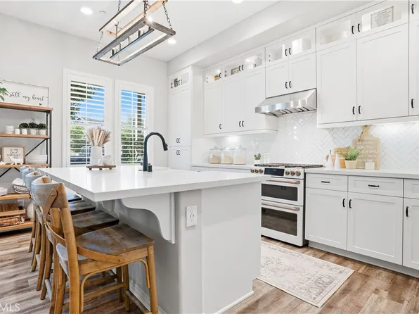 50 Promesa Ave, Mission Viejo, CA 92694