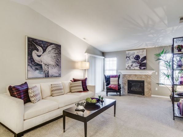124 Optimist Ct #1008