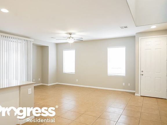 2nd image of 332 Sweet Sugar Pine Dr