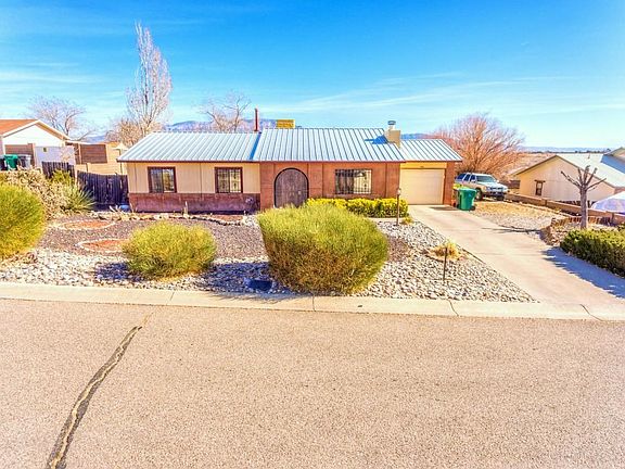 320 Limestone Crt 850