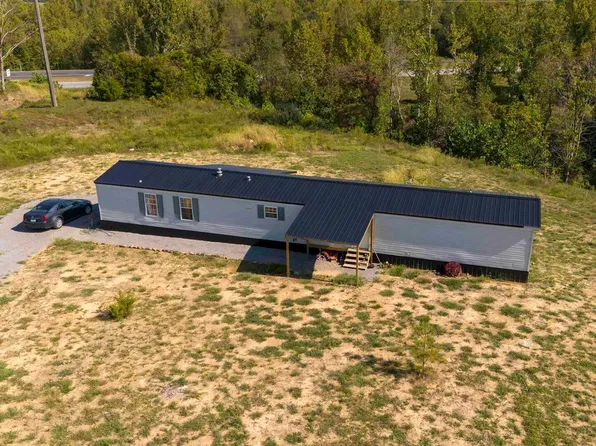 9200 Charlie Birger Ln, Marion, IL 62959