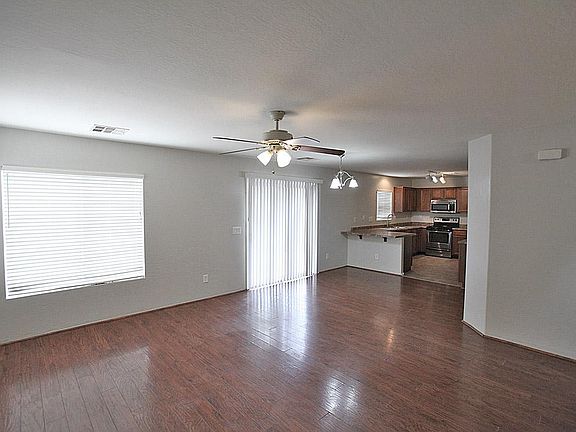 3rd image of 1072 S 166th Dr
