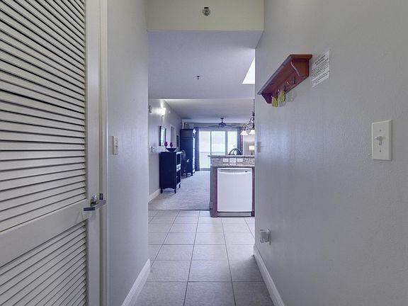 3rd image of 112 Seascape Dr Unit 1209