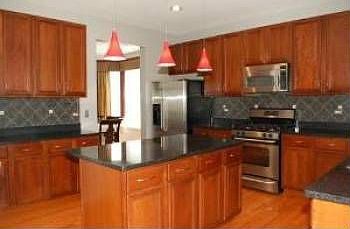 4th image of 250 Churchill Ct
