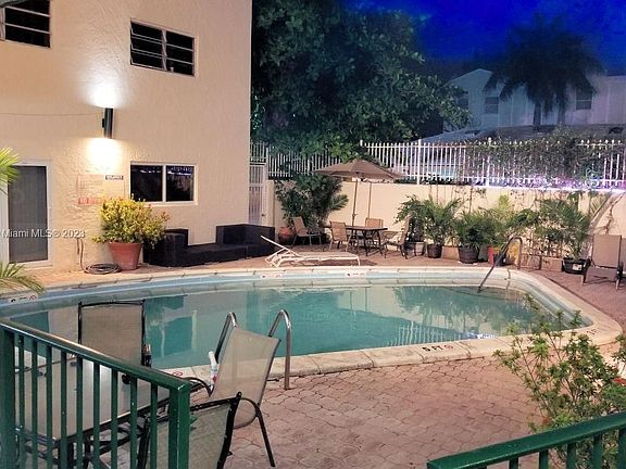 5th image of 1777 Michigan Ave APT 102