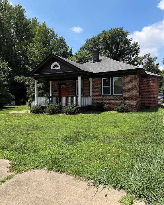 1st image of 1846 East Blvd